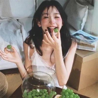 泡芙小姐
